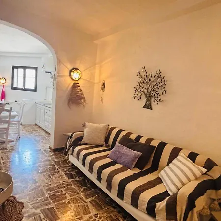 Casa Charlotte El Nyaraló